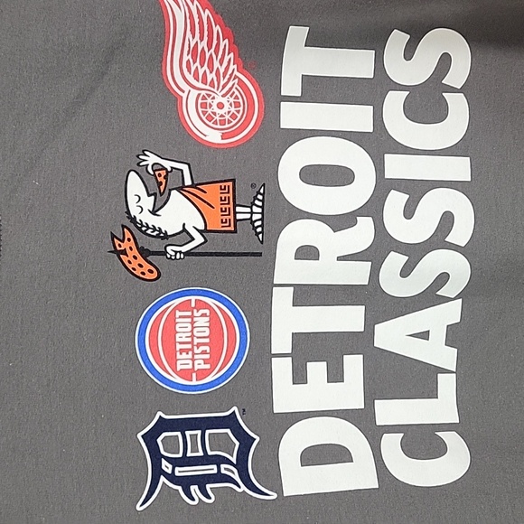 Detroit Classics Sweatshirt XL Detroit Pistons Little Caesars Roman Red Wings - Picture 2 of 7